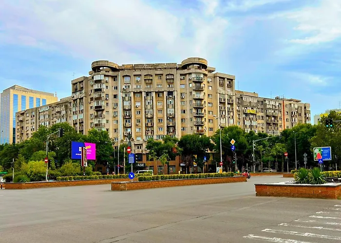 Apartment Palace Of Parliament